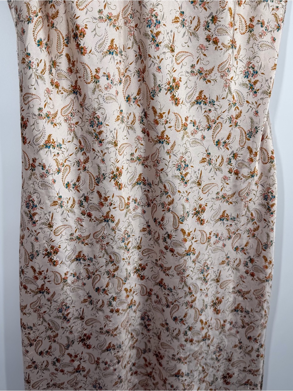Victoria's Secret Satin Silky Cream Floral Slip Dress - Picture 8 of 11
